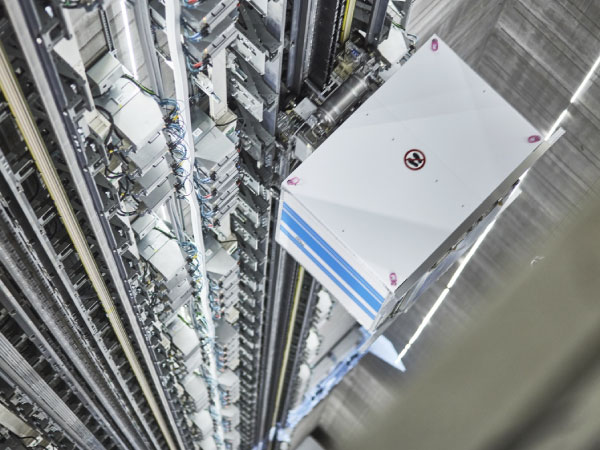 Ascensores e Elevadores